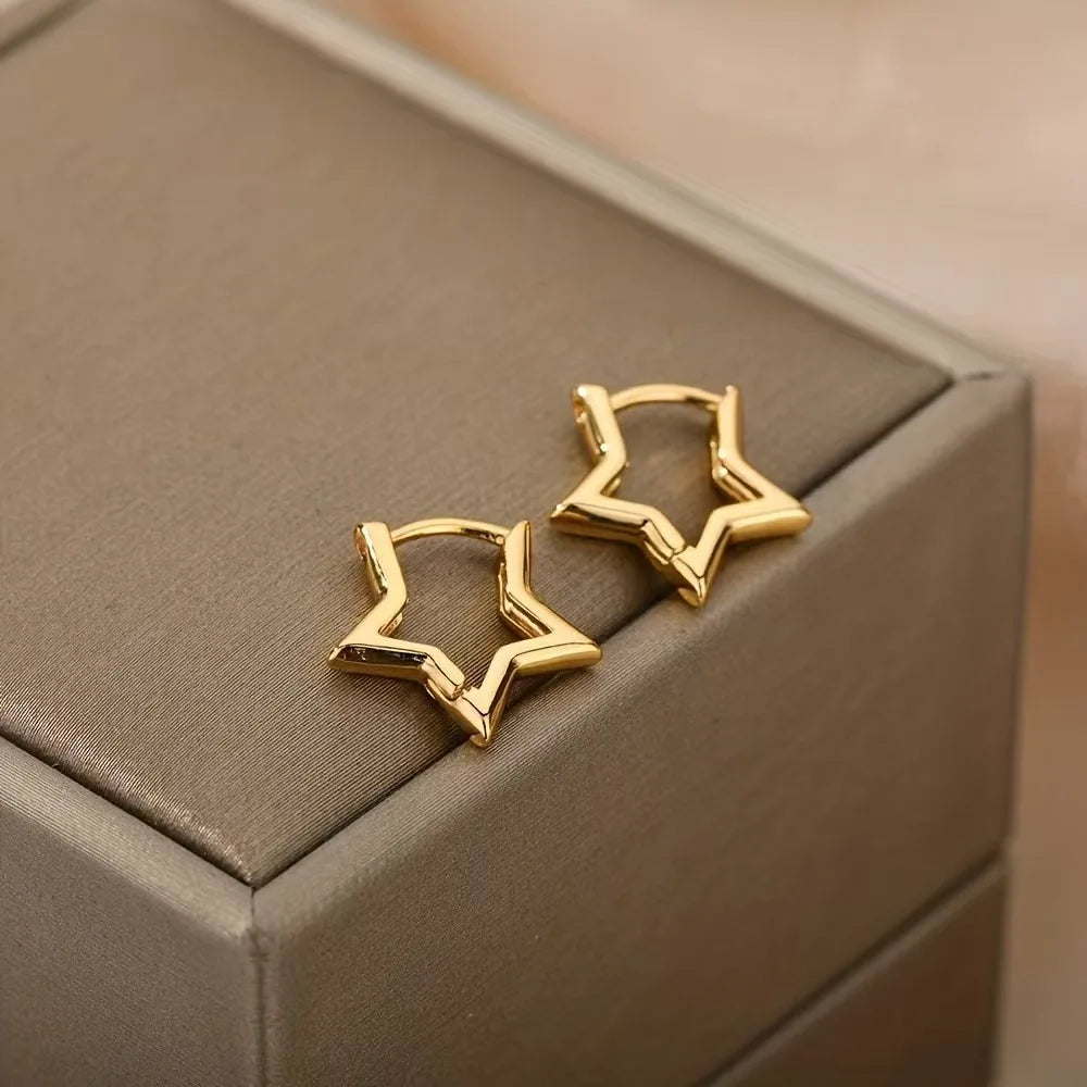 ⭐Geometric Star Hoop Earrings – Hypoallergenic Charm