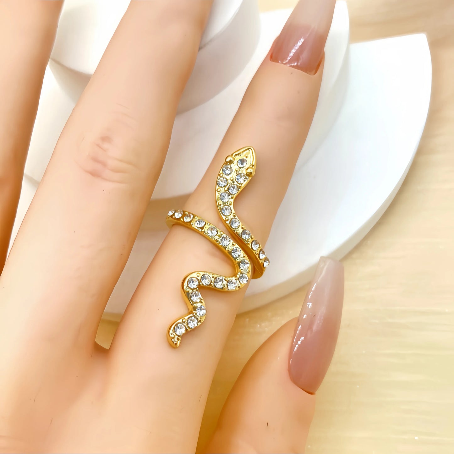 1 Piece Of Fashionable Classic Micro-Set Zircon Snake-Shaped Wrapped Women's simple Minority Designer Fashionable Index Finger R