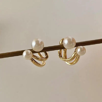 Classic Pearl Drop Earrings – Retro Elegance Reimagined