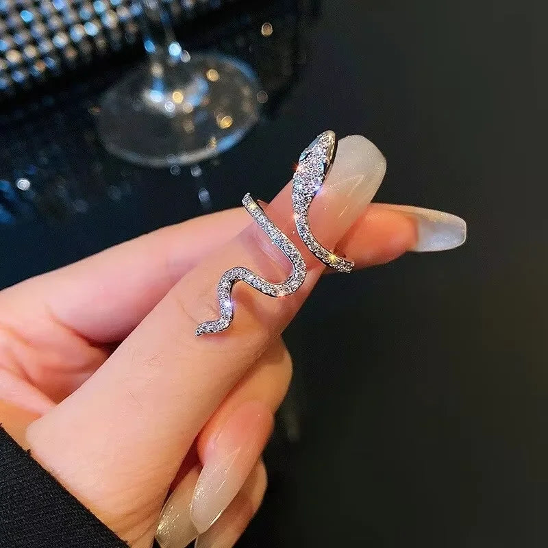 1 Piece Of Fashionable Classic Micro-Set Zircon Snake-Shaped Wrapped Women's simple Minority Designer Fashionable Index Finger R