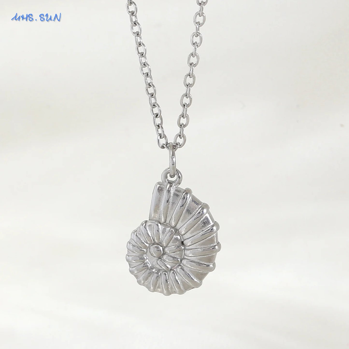 The Starfish & Shell Pendant Necklace – Trendy Stainless Steel Beach Jewelry