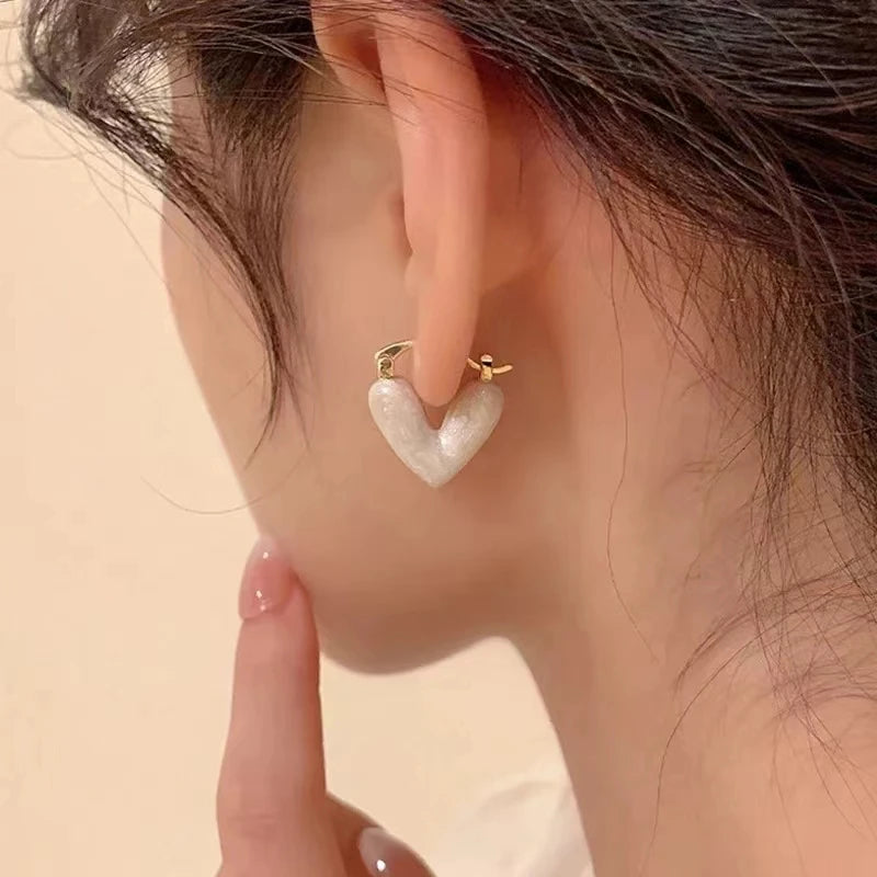 🤍 Korean Sweet Minimalist Heart Drop Earrings