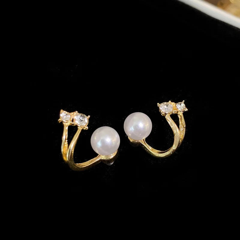 Pearl Heart Stud Earrings – Elegant Love Edition