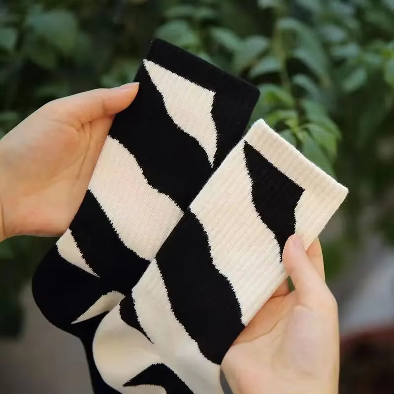 Women'S Socks Pure Cotton Flower Embroidery Medium Tube Socks Retro 2024 Trend Ethnic Style Spring Summer